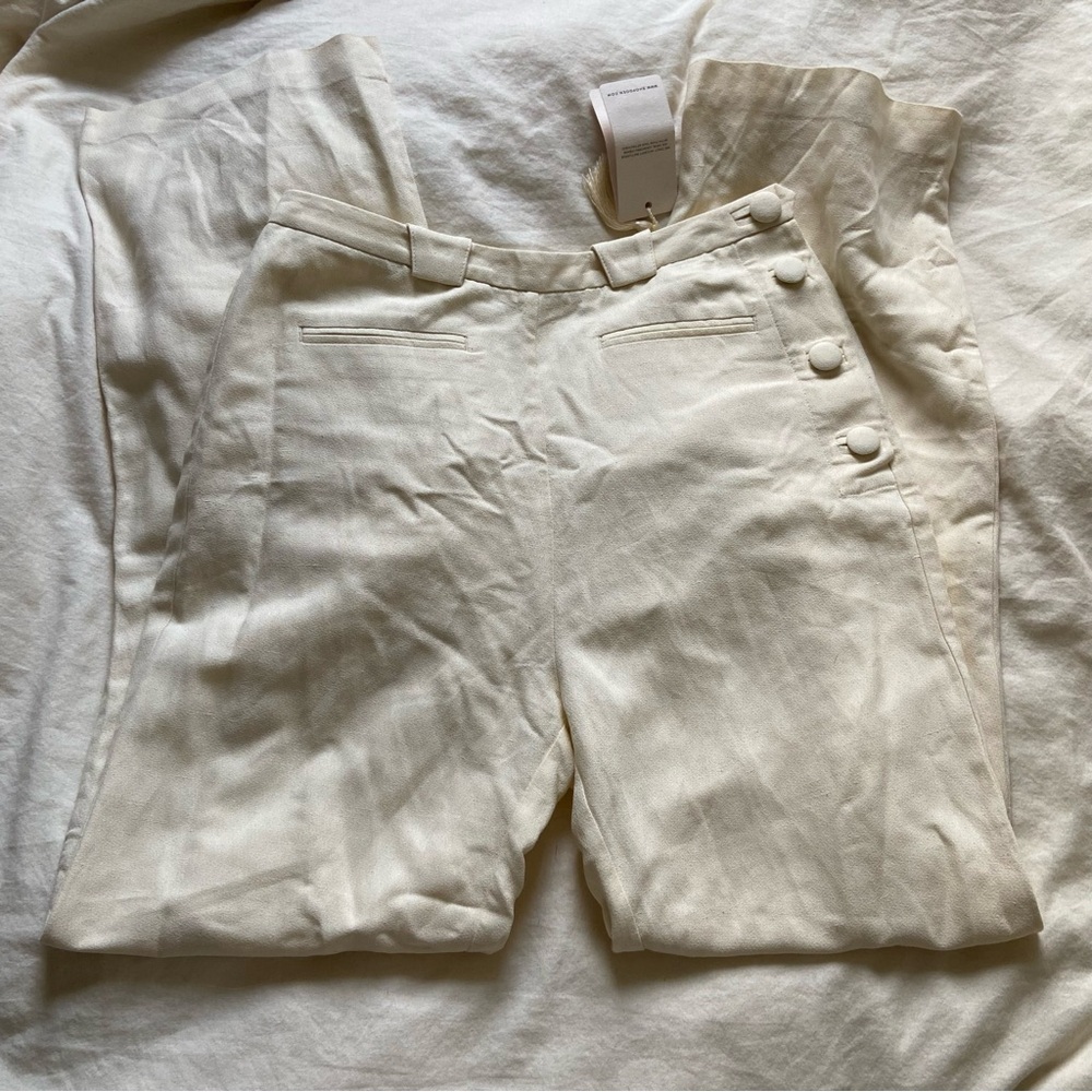 Doen Cream High-Waist Wide Leg Trousers - Picture 2 of 7